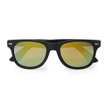 Lunette de soleil finition mate verre effet miroir